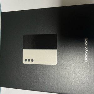 갤럭시 폴드5 크림 512GB 소장용 미개봉 팝니다 이미지