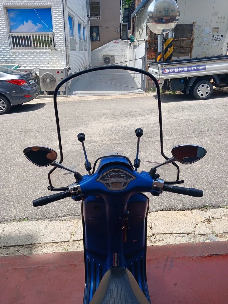 19년 # 베스파 스프린트125cc # 2만 # 톰브라운에디션 상태굿 이미지