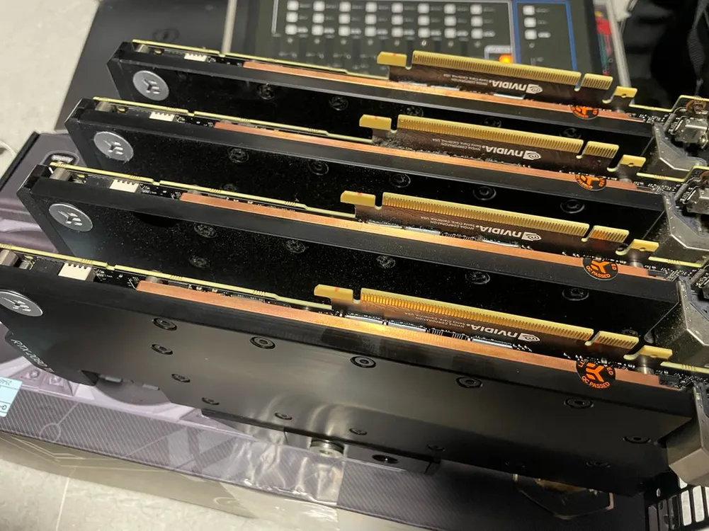 RTX2080Ti 4장 일괄 (EK 수냉블럭 4way) 이미지