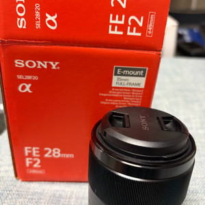 소니 FE 28mm F2 렌즈 이미지