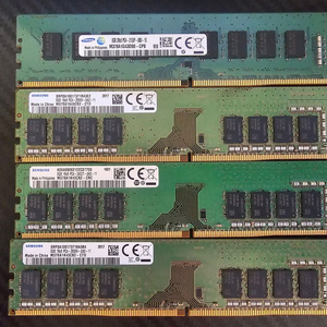 삼성전자 램 DDR4 8GB 2666v,2400t,2133p 팝니다.(배송비 포함) 이미지