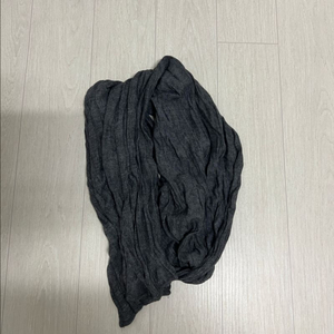 차콜 머플러 이미지