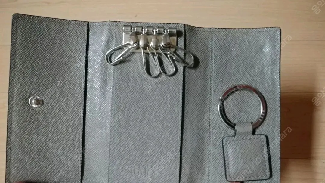 닥스 소가죽 키홀더지갑 팝니다 이미지