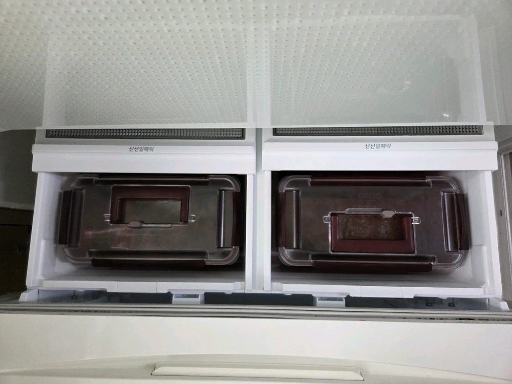 LG 디오스 매직스페이스 김치냉장고 R-D574GBNW 이미지
