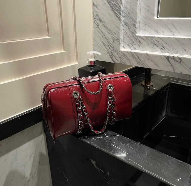 카디널레드 텐버백 버건디 이미지