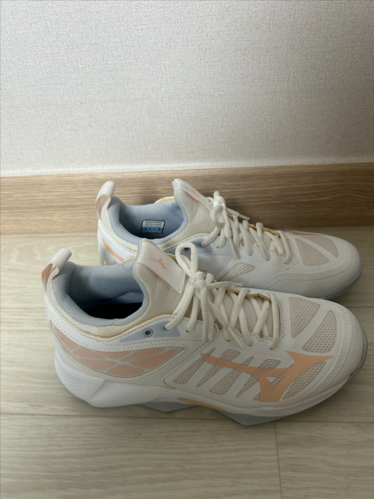 미즈노 웨이브디멘션 실내운동화 배구화 배드민턴화 이미지