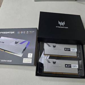 RGB 튜닝램(CL14) DDR4 3600hz 16GB(8GBX2EA) 메모리 이미지