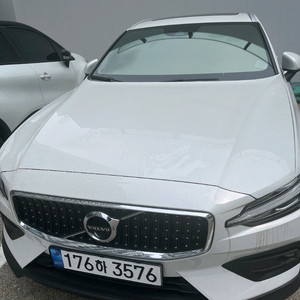 볼보 v60cc 22년형 프로 이미지