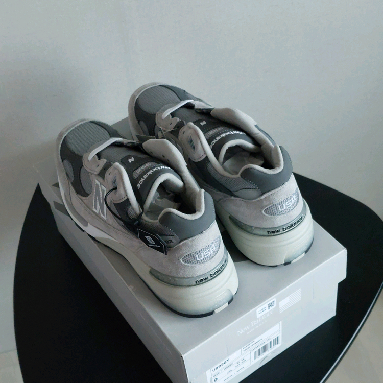 뉴발란스 u992gy 270mm 이미지
