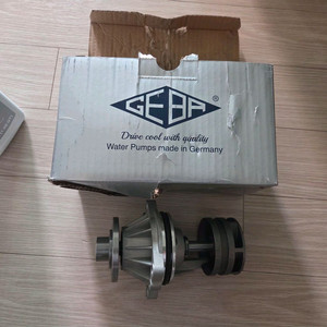 e92m3 e92 로드베어링, 알터, 워터펌프,블로워모터,순정 브레이크패드 한대분,점화플러그 팝니다 이미지