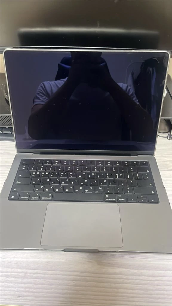 맥북 14 프로 m3 24GB 1TB SSD 이미지