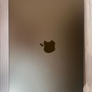 맥북 14 프로 m3 24GB 1TB SSD 이미지