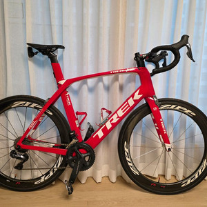 TREK MADONE 9.0 / ZIPP 404 / 풀울테 Di2 / 60사이즈(림브, 트렉 마돈 9.0) 이미지