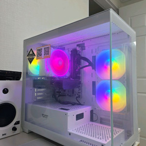 14400F 4060TI 고성능 게이밍 PC 화이트 이미지