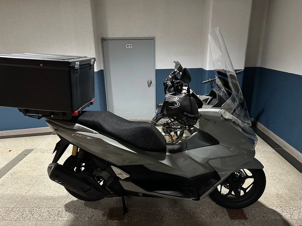 혼다 pcx125cc 9742km주행 2025년 7월식 이미지