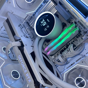 라이젠 7800X3D + RTX 4070 SUPER 고사양 화이트 게이밍컴퓨터 PC 이미지