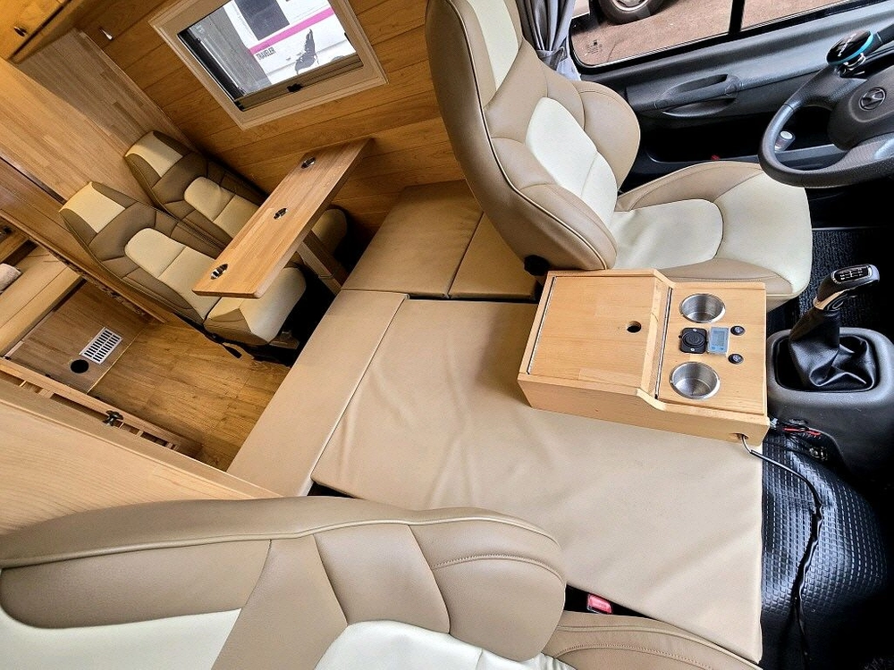 11.카운티4인승캠핑카(인산철600+태양광1200W+8만km)-전액할부됨 이미지
