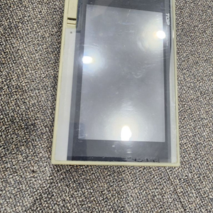 중고 터치패널 팝니다. 화면 정삭작동 터치는 안됨 싸게 팝니다 엠투아이 XT0P07TW-LD XTOPO7TW-LD 이미지