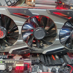 컬러파워 RX5700XT Devil 8G 그래픽카드 판매합니다 이미지