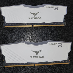 Teamgroup T-force(팀그룹 티포스) DDR4 3600 16G(8GB*2) 화이트 이미지