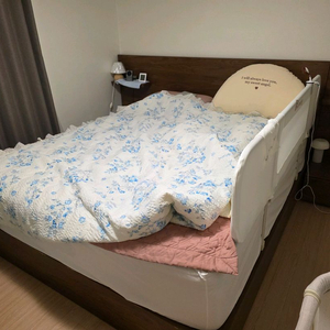 시몬스 라지킹 D2178프레임, 101협탁2개 이미지