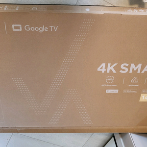 새제품 TCL 4K UHD TV • 142cm(55인치) • 스탠드형 이미지
