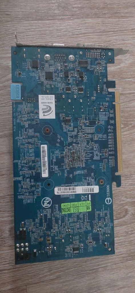 지포스9600그래픽카드 이미지