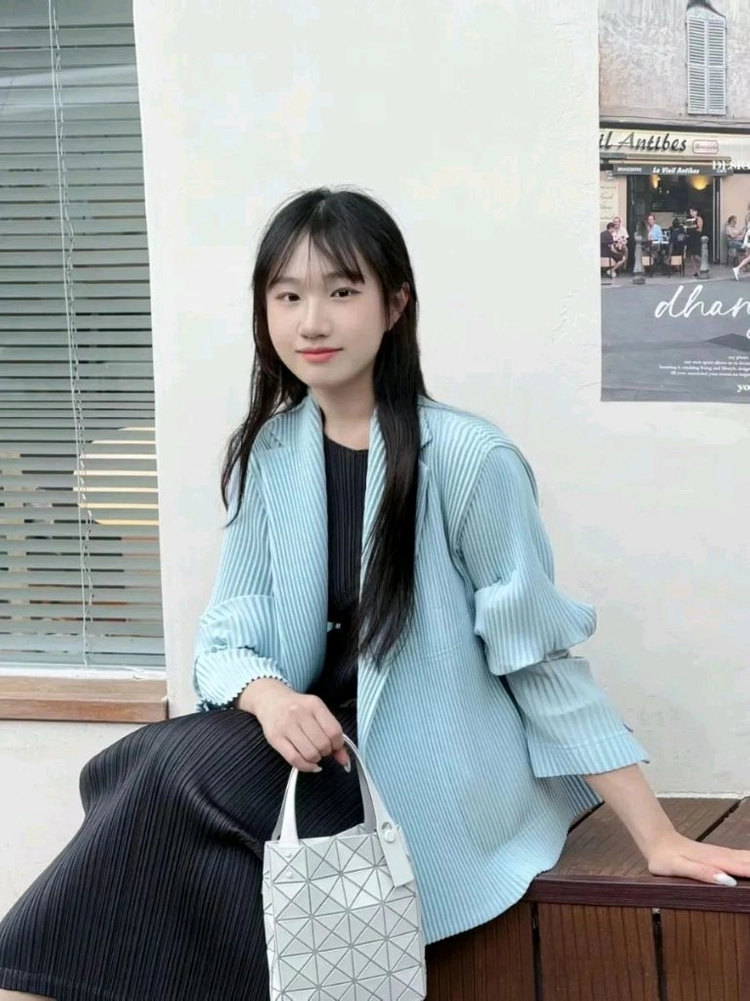 이세이미야케 옴므플리세 크롭자켓 이미지
