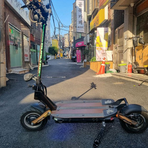 전동킥보드 듀얼트론 썬더1 68만원 이미지