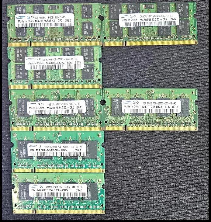 DDR4 메모리 8GB 7개 세트 - 안심되는 중고거래