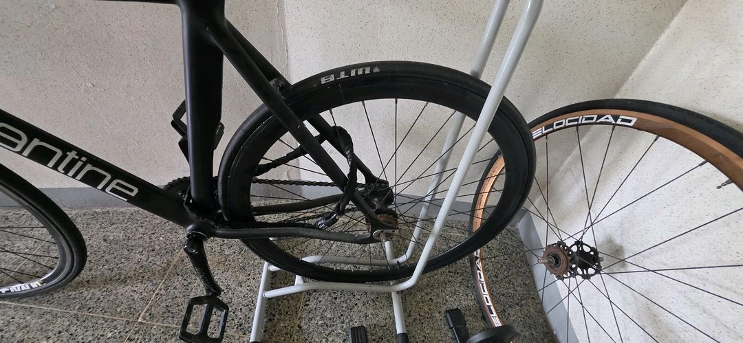 콘스탄틴 어반 픽시 자전거 이미지