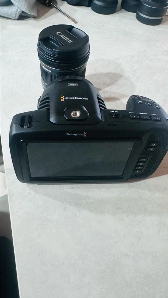 블랙매직 Blackmagic Pocket Cinema Camera 6K + 14-5.6mm 렌즈 세트 이미지