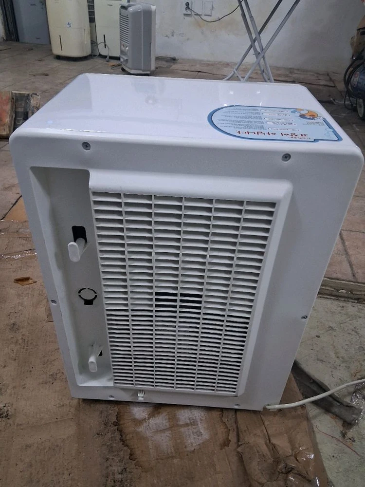 LG제습기32리터 산업용 공업용 업소용 대형 제습기 결로방지예방 물잘빨립니다 빨래잘말립니다 이미지
