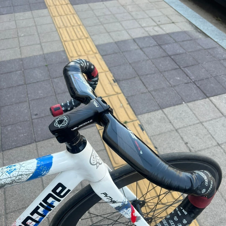 콘스탄틴 피타 픽시 자전거 팝니다. 이미지
