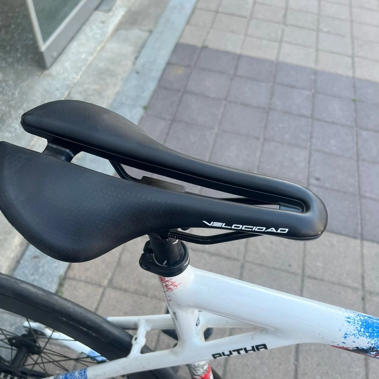 콘스탄틴 피타 픽시 자전거 팝니다. 이미지