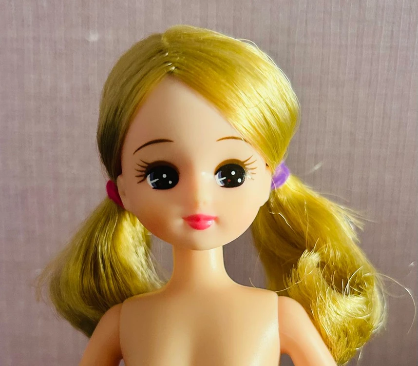 리카인형 이미지