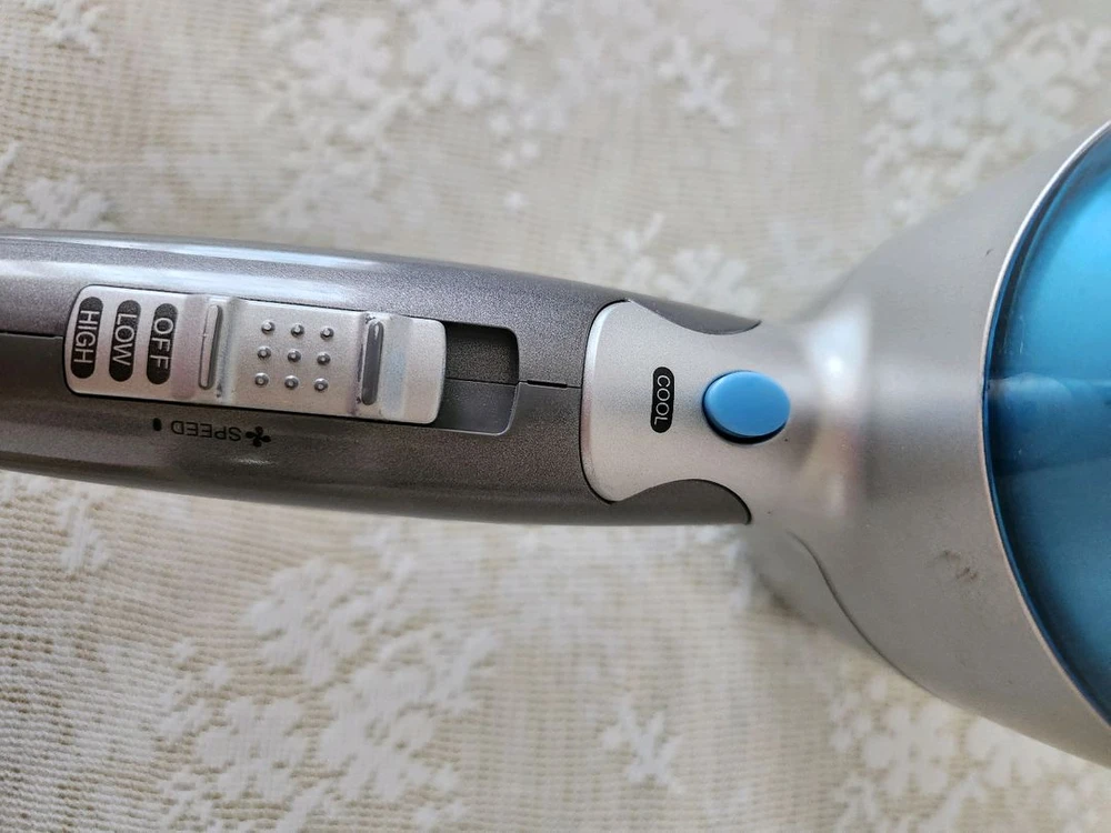 유닉스 불렛 드라이기 1850W 실버/블루 (뒷면 마개없음) 이미지
