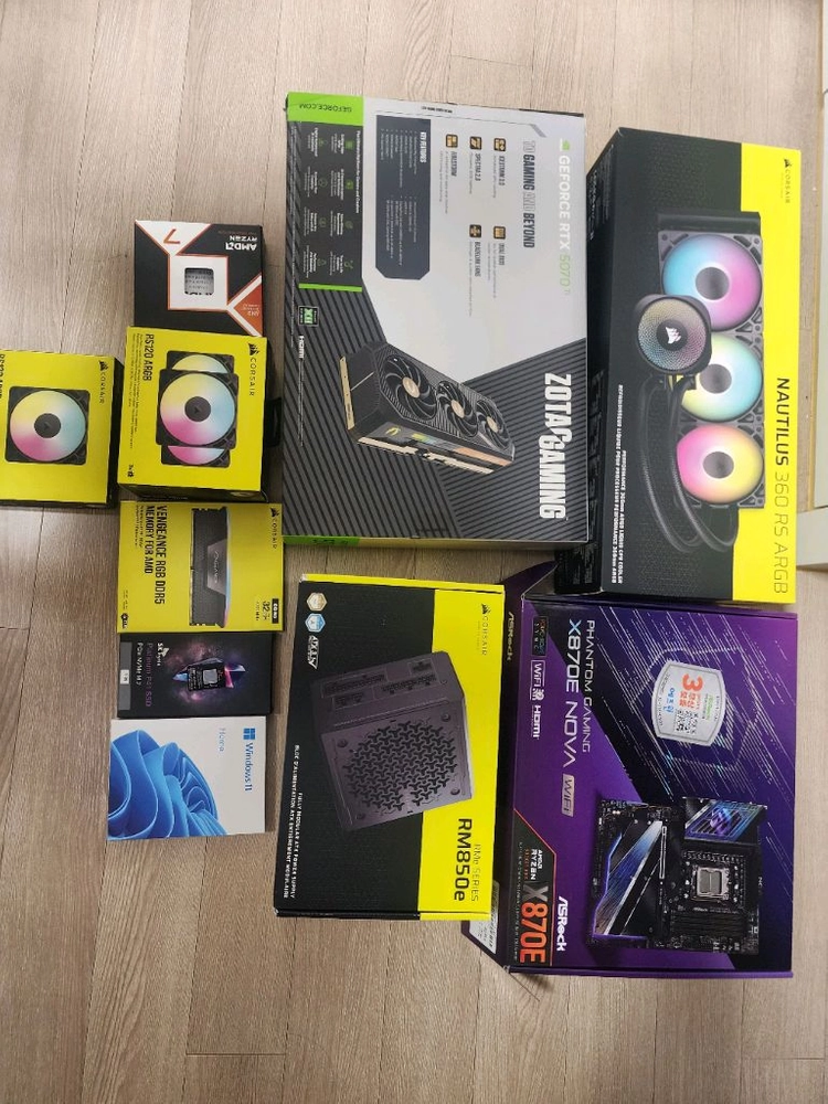 커세어 감성 컴퓨터 9800x3d 5070ti 이미지