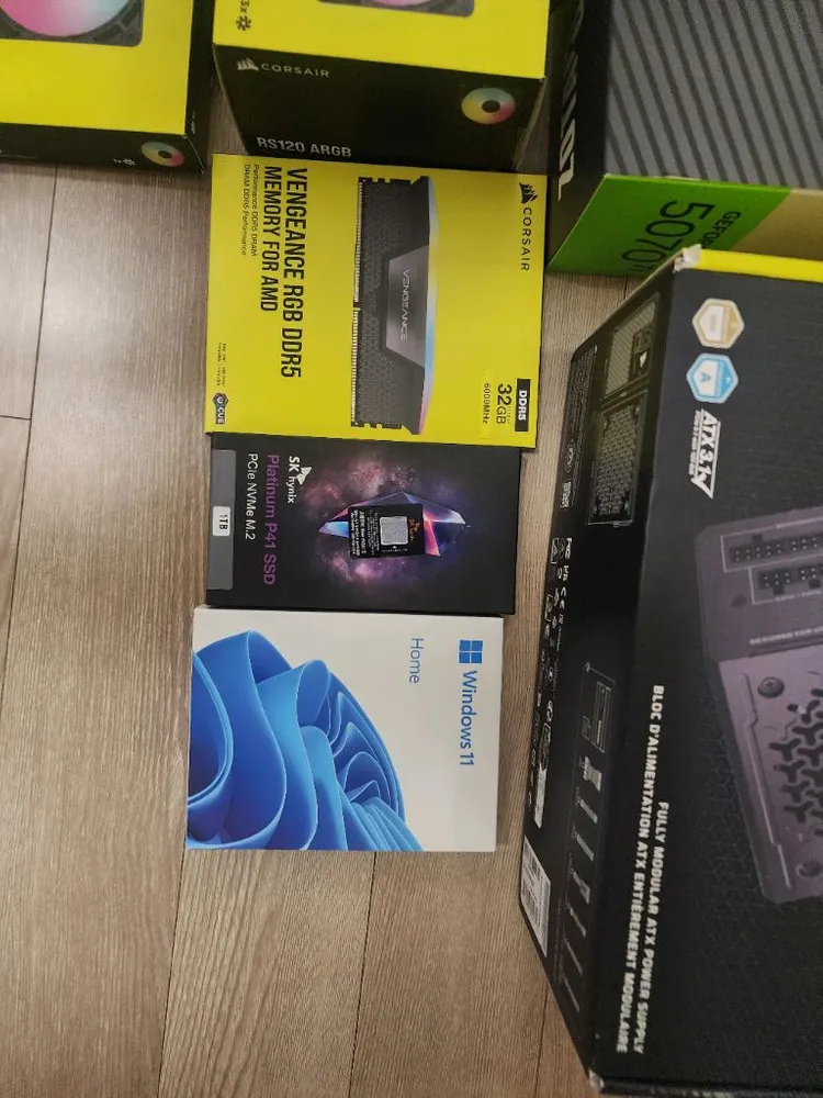 커세어 감성 컴퓨터 9800x3d 5070ti 이미지