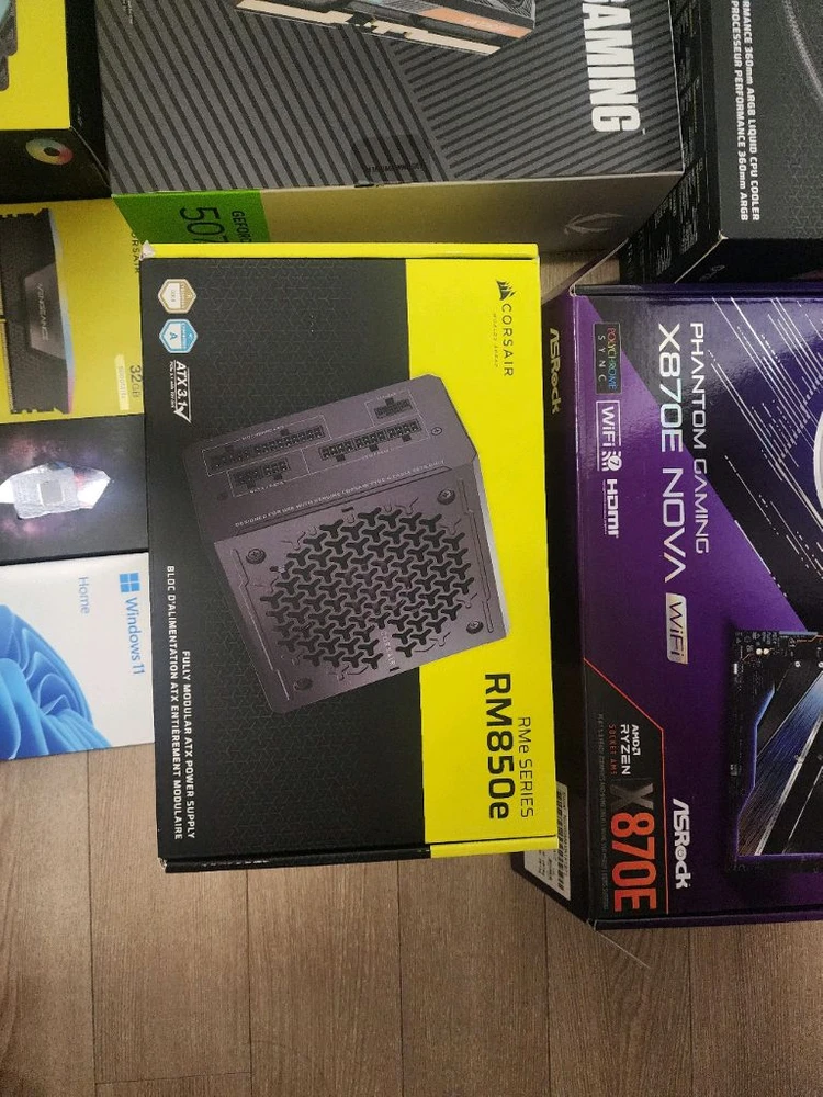 커세어 감성 컴퓨터 9800x3d 5070ti 이미지