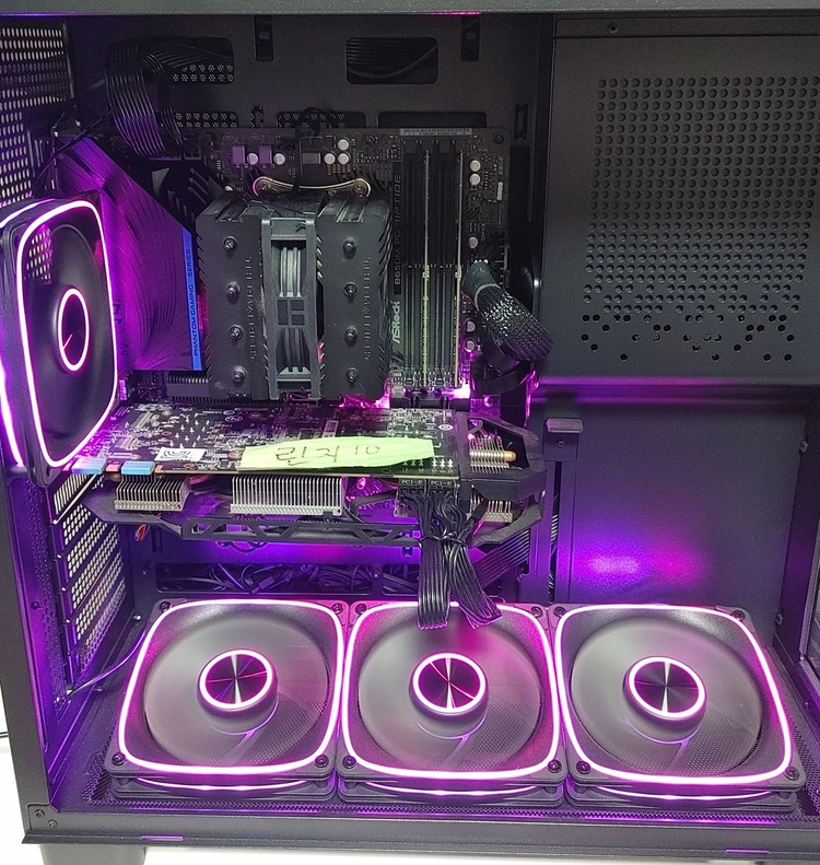 AMD 라이젠 7500F+B650M+램32기가 데스크탑 조립 본체 (부품 각개) 팝니다 - 안심되는 중고거래