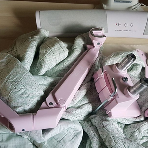 픽시오 pixio 듀얼 모니터 암 팝니다 핑크 이미지