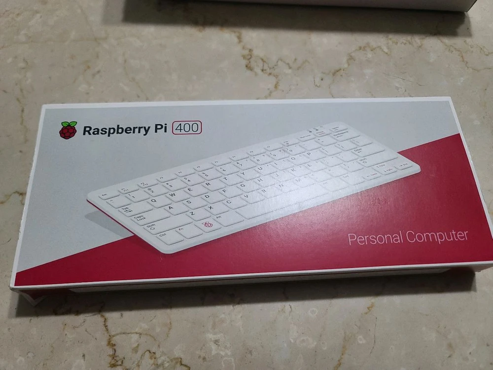라즈베리파이 400 키보드 컴퓨터 이미지