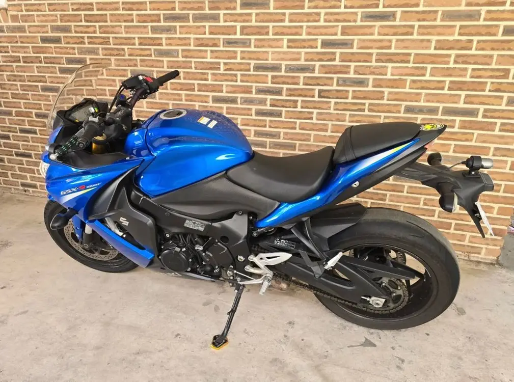 스즈키 gsr-s1000 이미지