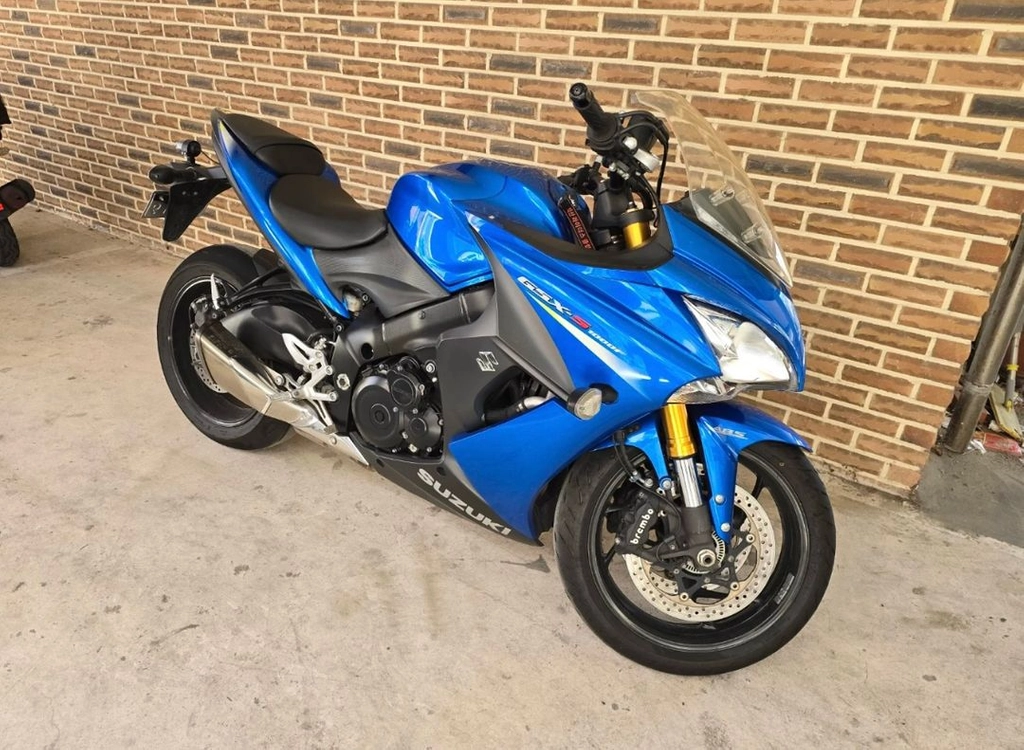 스즈키 gsr-s1000 이미지