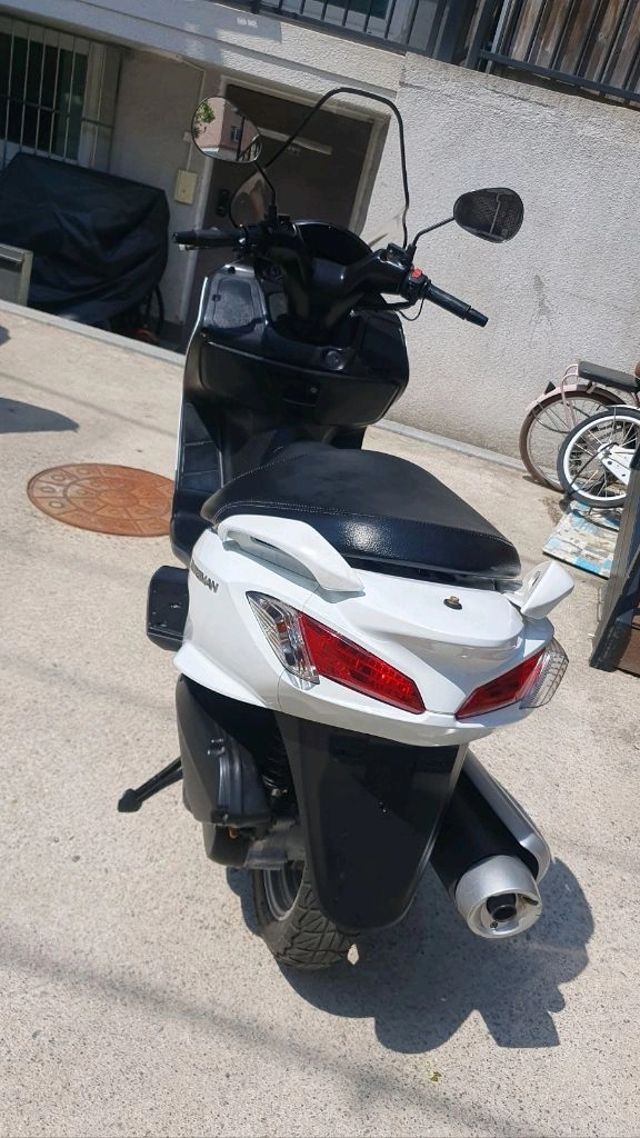 스즈키 버그만 125cc 이미지