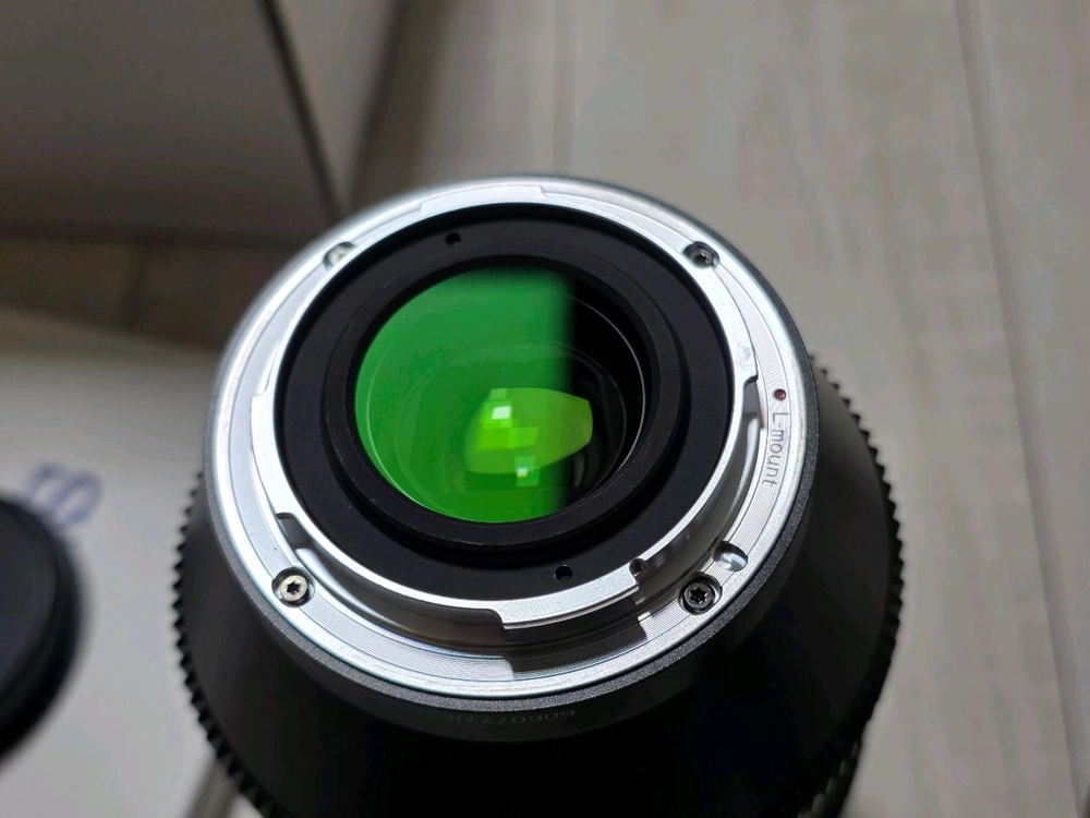 시루이 아나모픽 아나몰픽 50mm t2.9 파나소닉 L마운트 시네마렌즈 이미지
