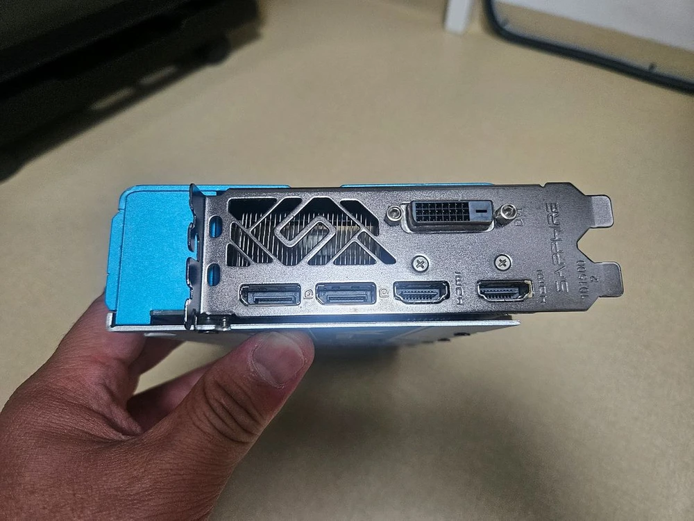RX590 8GB 사파이어 이미지