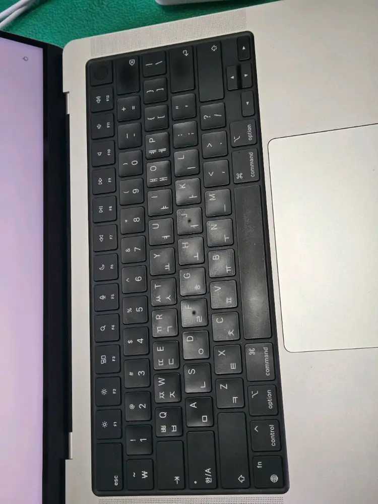 맥북프로 m1pro 14인치 512기가 팝니다 이미지