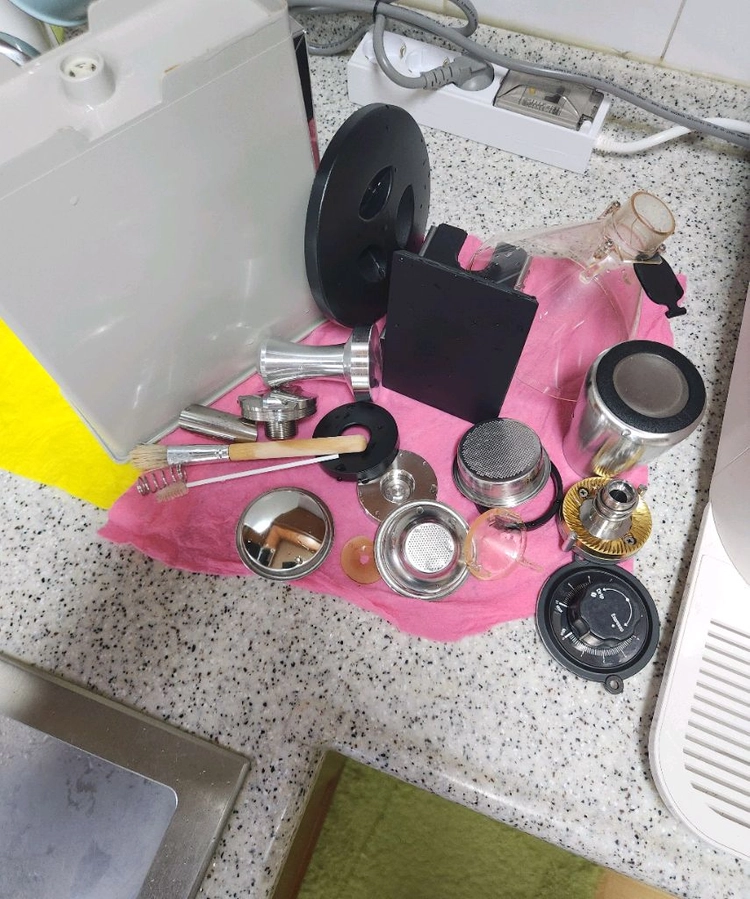 엘로치오 마누스 에스프레소 머신 어바닉080 그라인더 일괄판매합니다 이미지